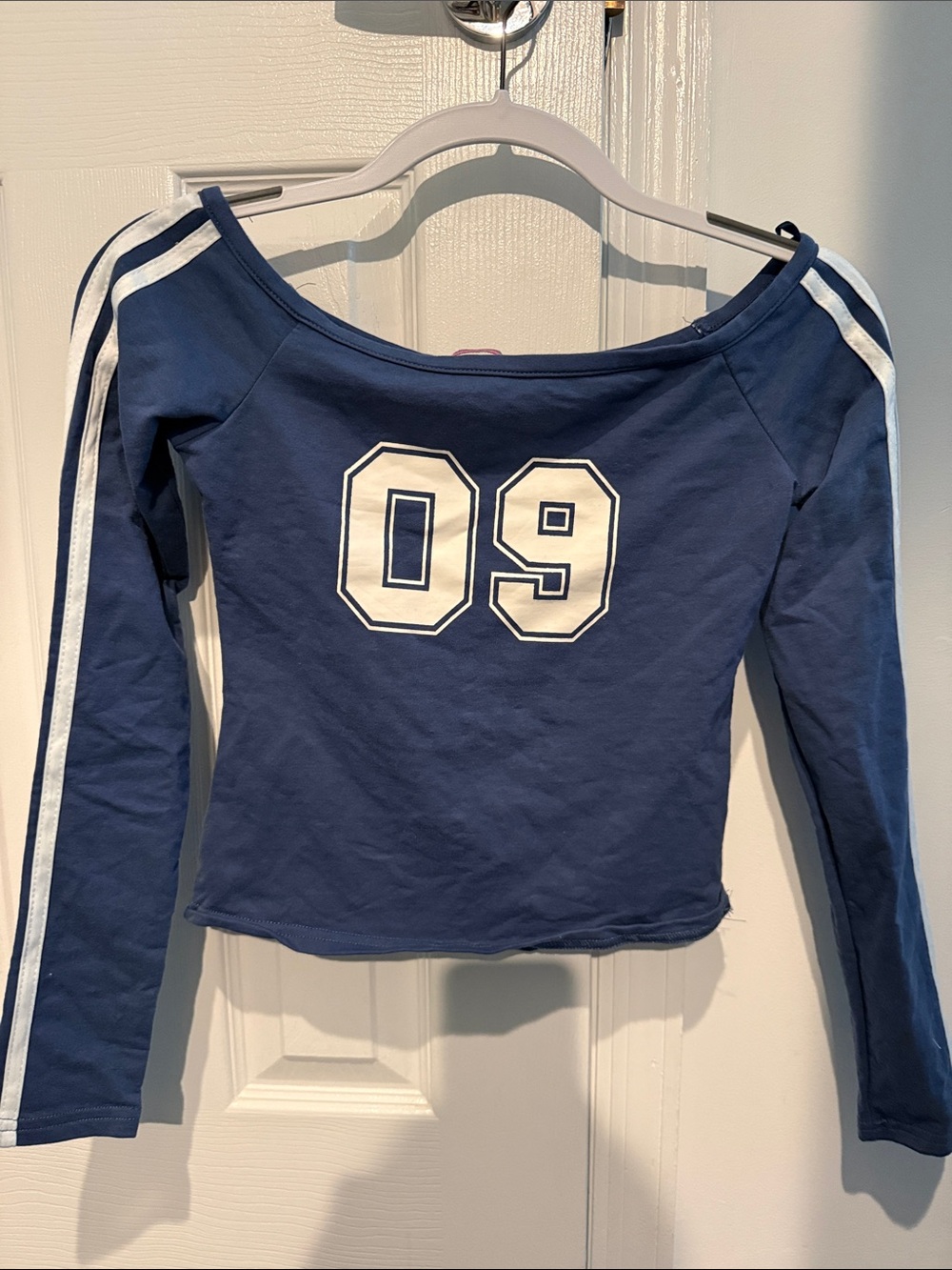 Edikted blue off the shoulder Top. Size small